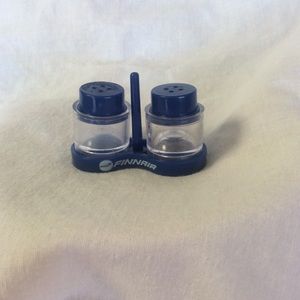 Mini blue salt and pepper shakers airline Finnair